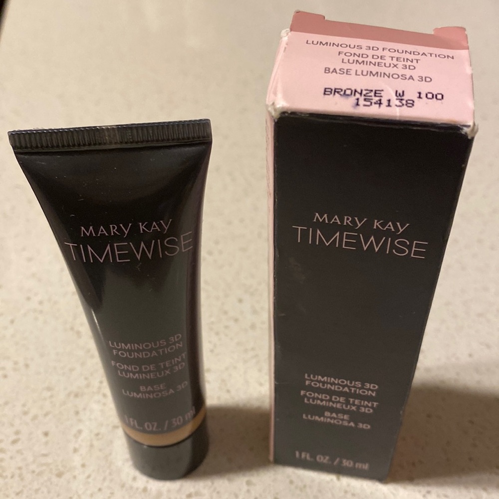 Time wise  Luminous foundation/New